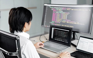 张北 api php源码,下载的php源码怎么运行呢？
